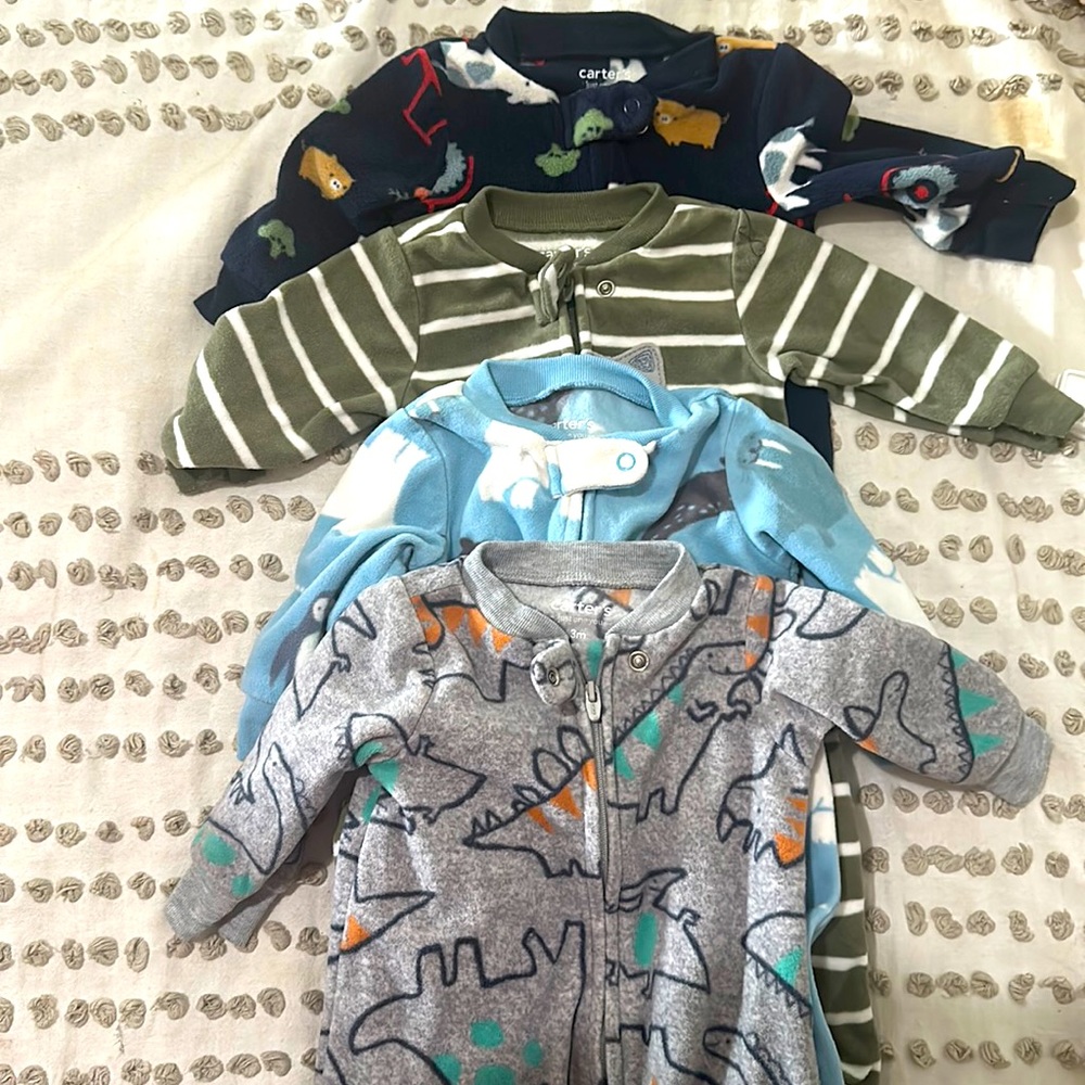 3month baby pajamas Carter never worn baby was to warm